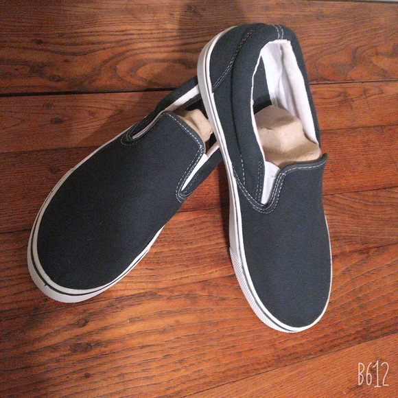 basic editions canvas sneakers